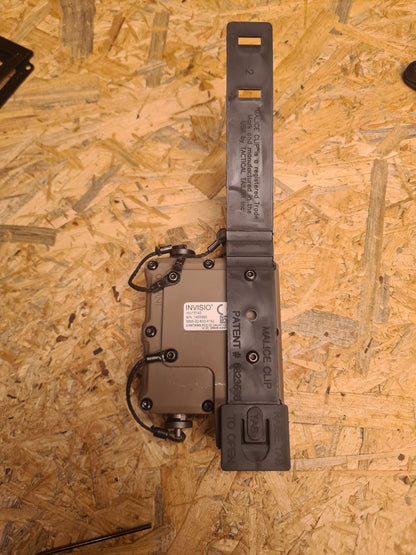 INVISIO Malice clips